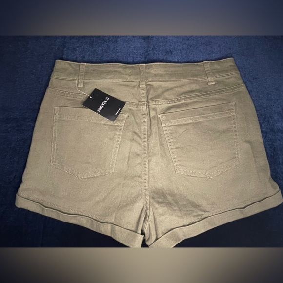 Shorts Zip Front Olive Green Shorts by Forever 21 O Ring Zip front Shorts 🆕 - Picture 4 of 6